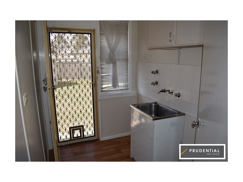 198 Graham Avenue, Lurnea NSW 2170