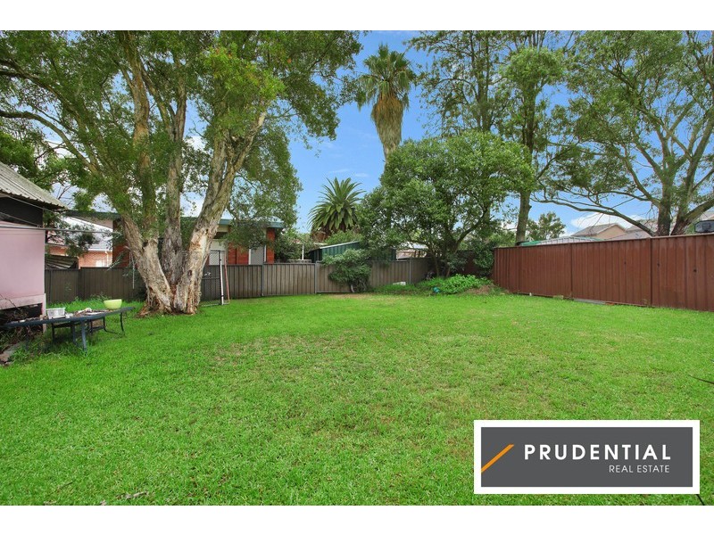 26 Gibson Avenue, Casula NSW 2170
