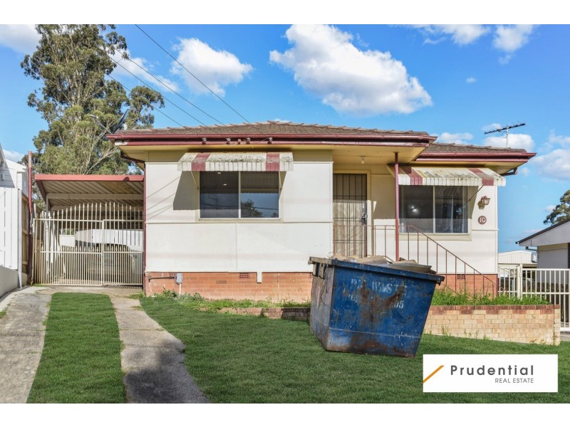 10 Dalkeith St, Busby NSW 2168