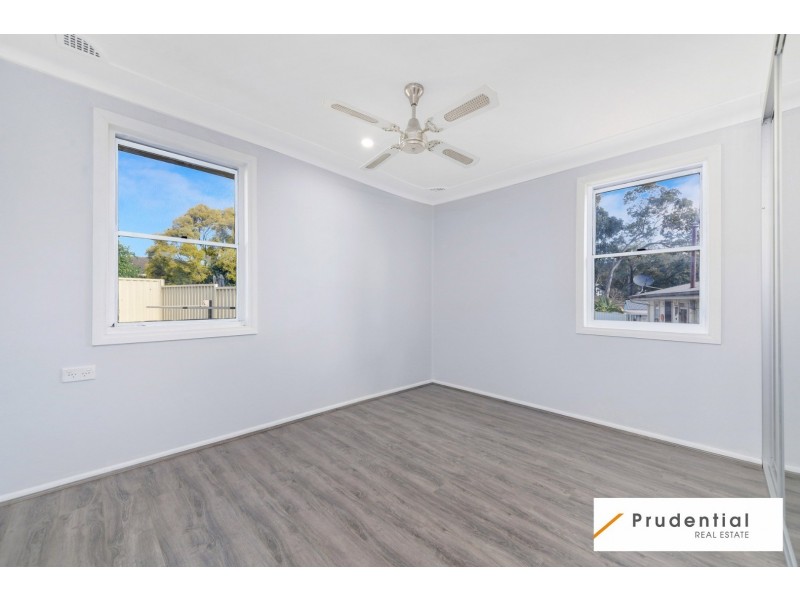 10 Dalkeith St, Busby NSW 2168