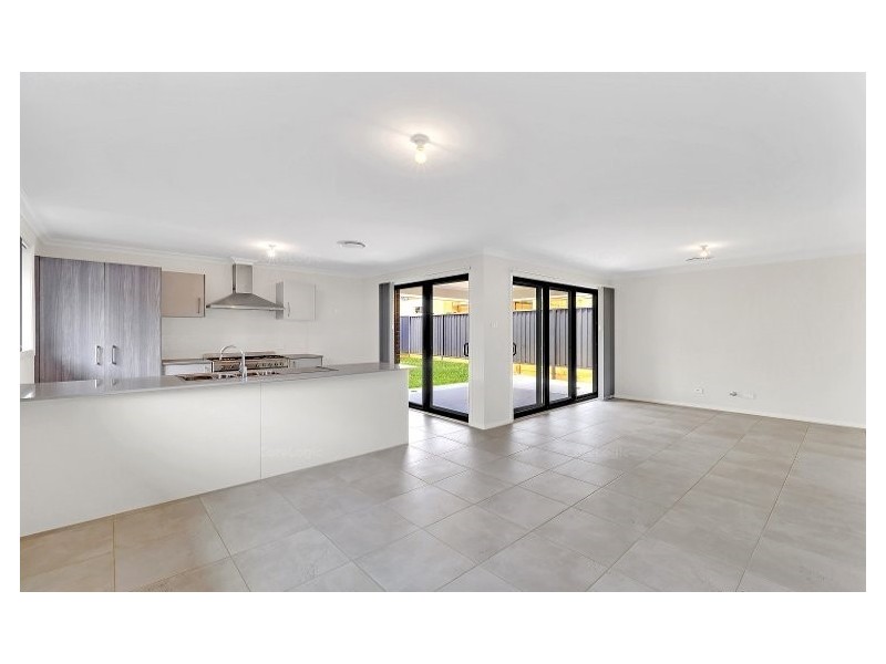 37 Fairbrother Ave, Denham Court NSW 2565