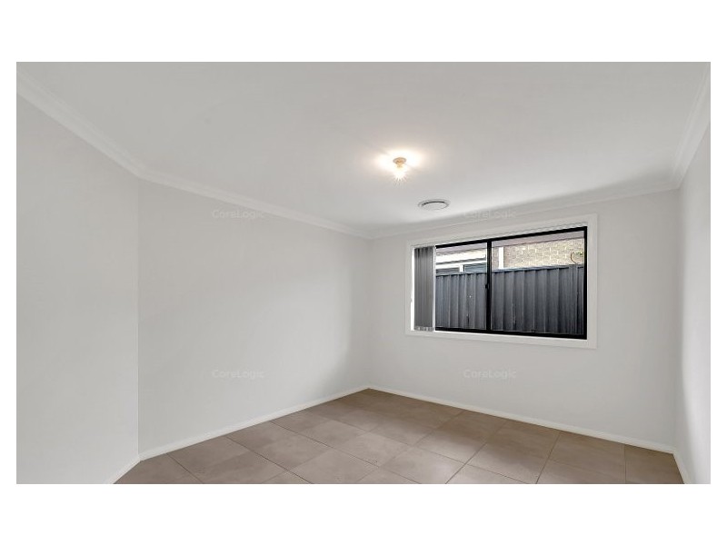 37 Fairbrother Ave, Denham Court NSW 2565