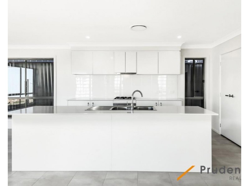 100 Seventeenth Ave, Austral NSW 2179