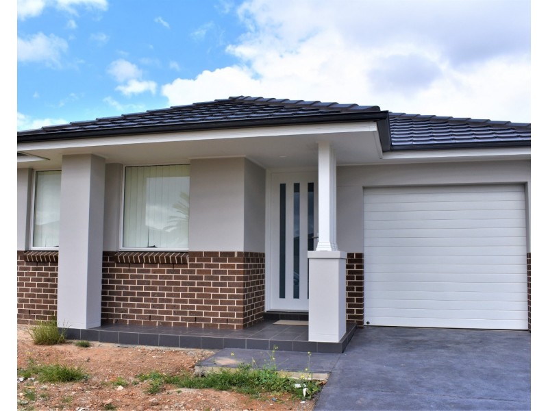 29A Jardine Dr, Edmondson Park NSW 2174