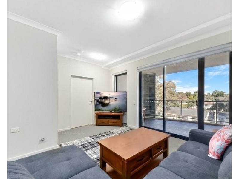 311/38-42 Chamberlain St, Campbelltown NSW 2560