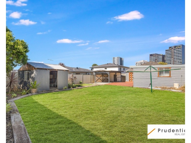 11 McGowen Cres, Liverpool NSW 2170