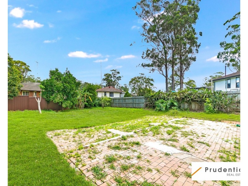 6 Pylara Ave, Busby NSW 2168