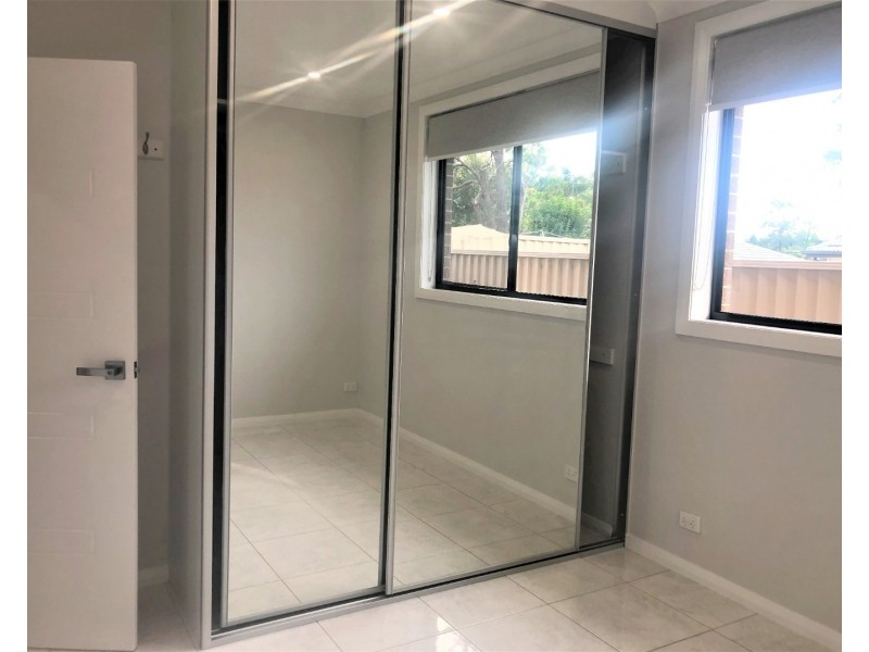 23a Hillview Pde, Lurnea NSW 2170