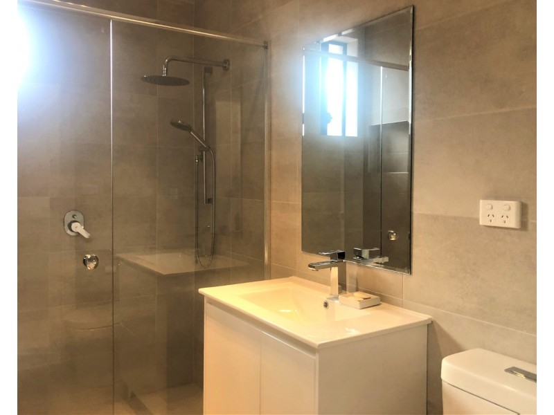 23a Hillview Pde, Lurnea NSW 2170