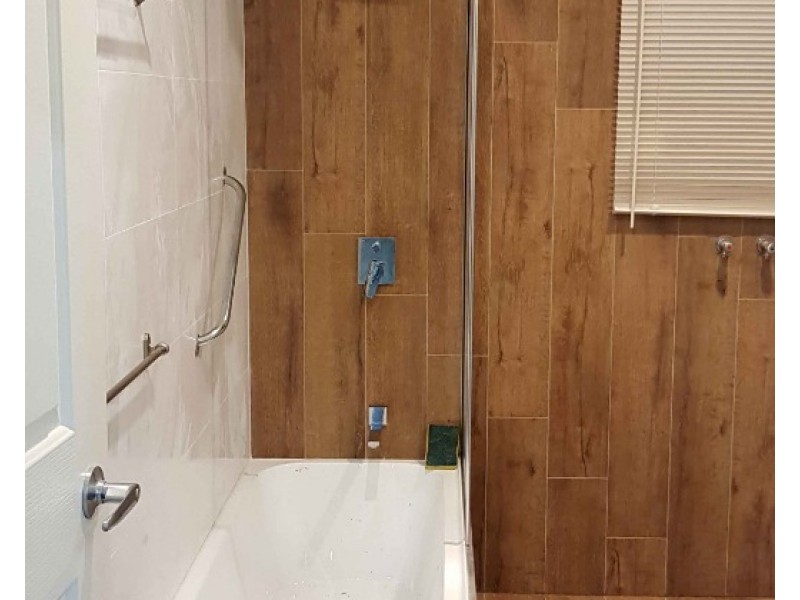 8a Humphreys Ave, Casula NSW 2170