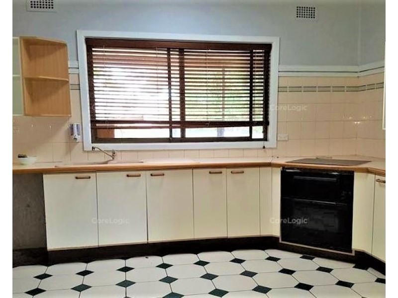 3a Roland Ave, Liverpool NSW 2170