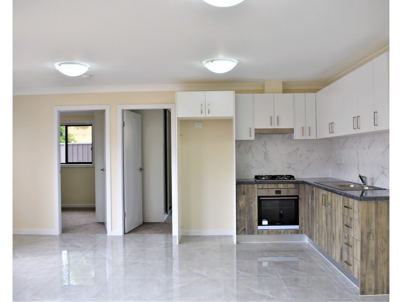 12a Paperbark Cct, Casula NSW 2170