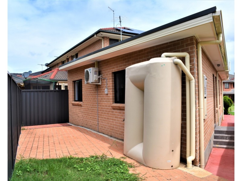 12a Paperbark Cct, Casula NSW 2170