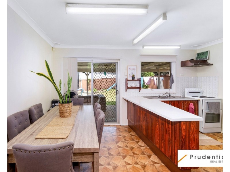 1 Darling Ave, Lurnea NSW 2170