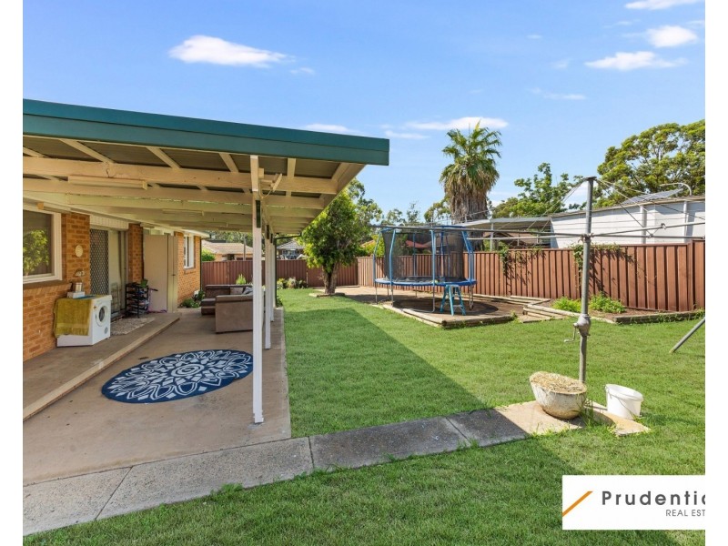 1 Darling Ave, Lurnea NSW 2170