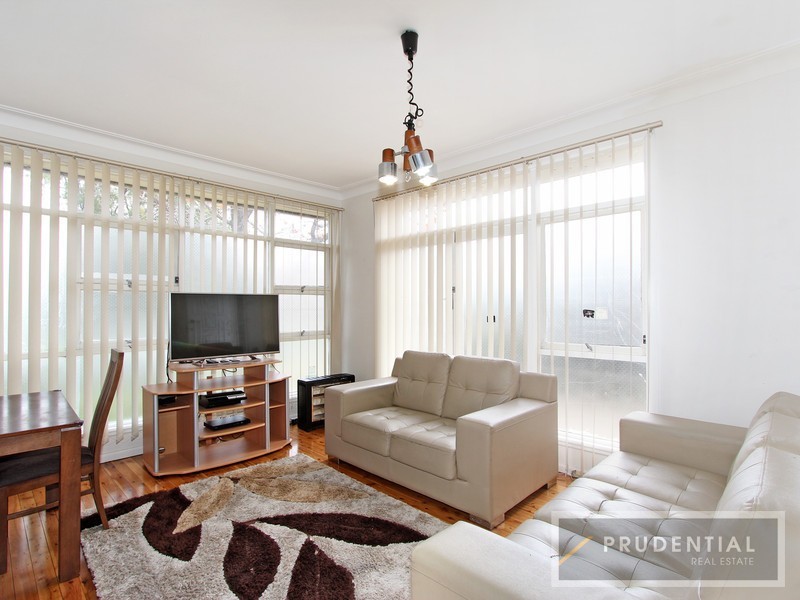 36 Hill Rd, Lurnea NSW 2170