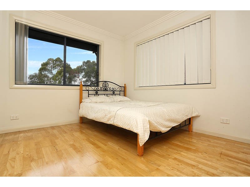 17/18 Holland Crescent, Casula NSW 2170