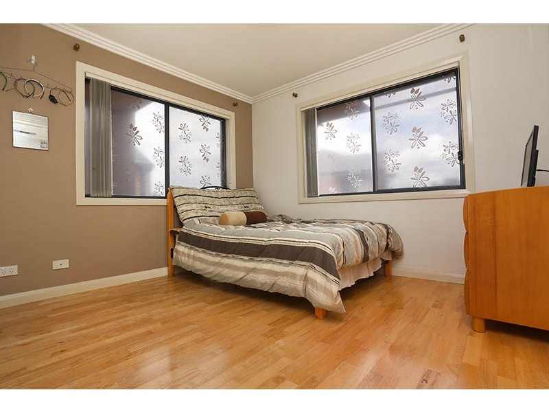 17/18 Holland Crescent, Casula NSW 2170