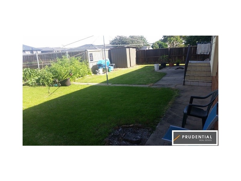 10 Ikara Crescent, Moorebank NSW 2170