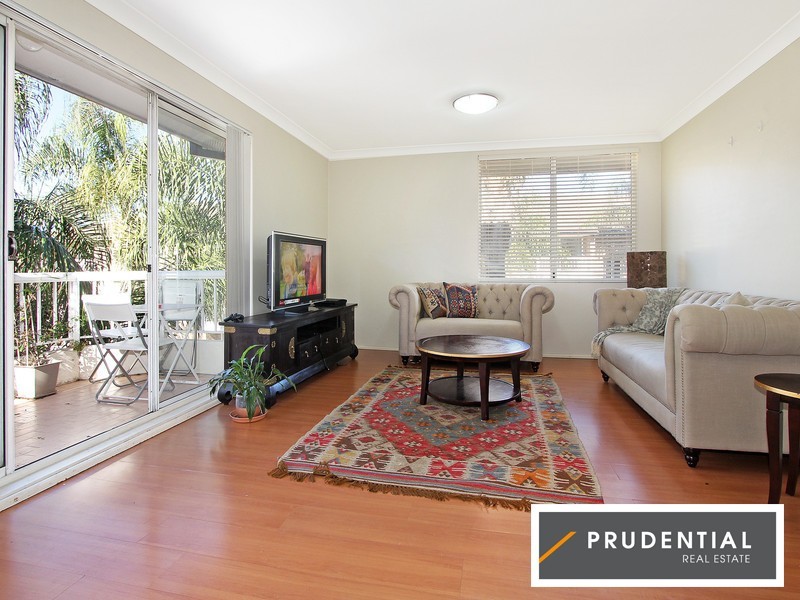 21/02 Mead Drive, Chipping Norton NSW 2170