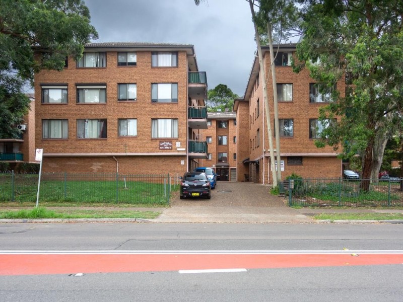 35/132 Moore Street, Liverpool NSW 2170