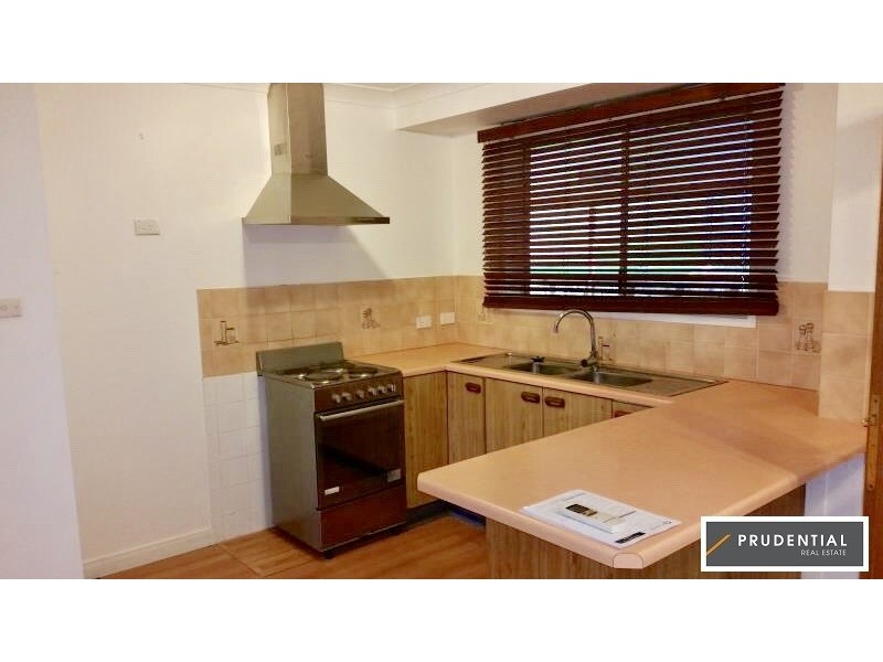 6 Namatjira Close, Eagle Vale NSW 2558