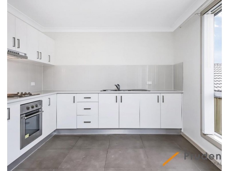 6A Namatjira Close, Eagle Vale NSW 2558