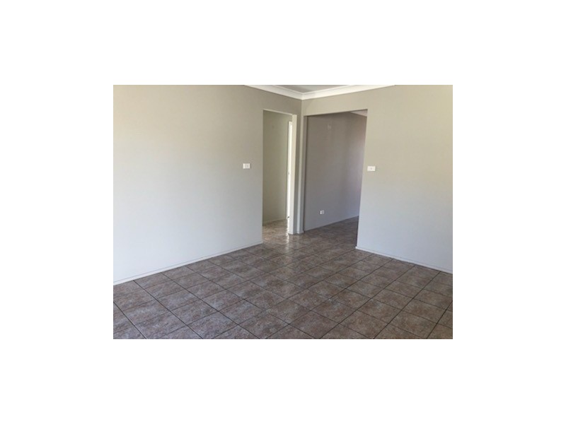 4B Rasp Close, West Hoxton NSW 2171