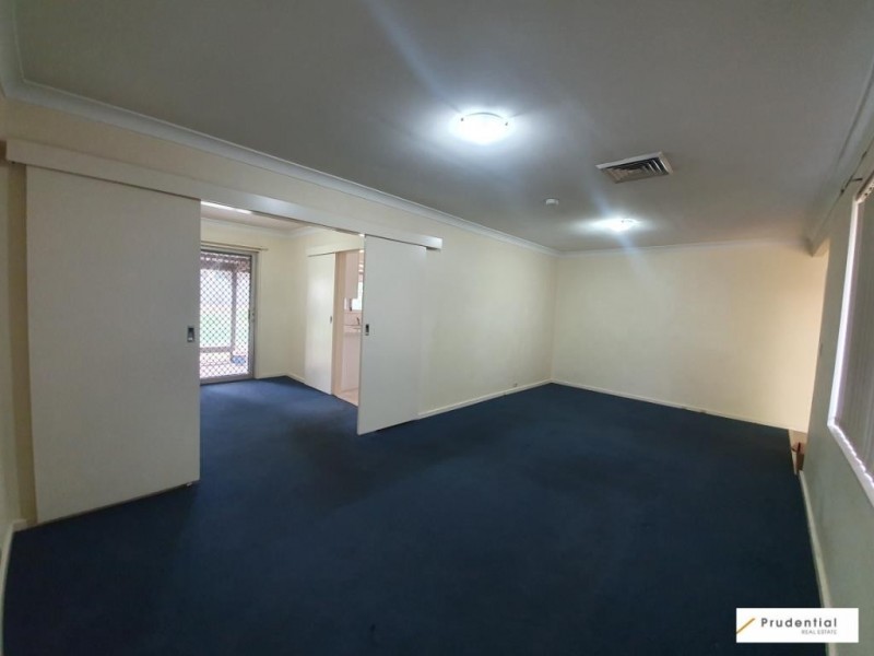 71 Renton Avenue, Moorebank NSW 2170