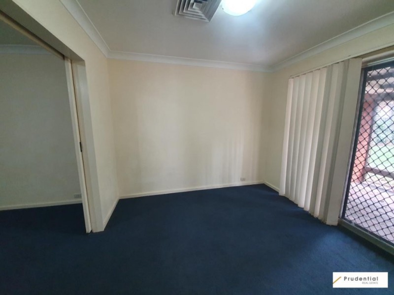 71 Renton Avenue, Moorebank NSW 2170