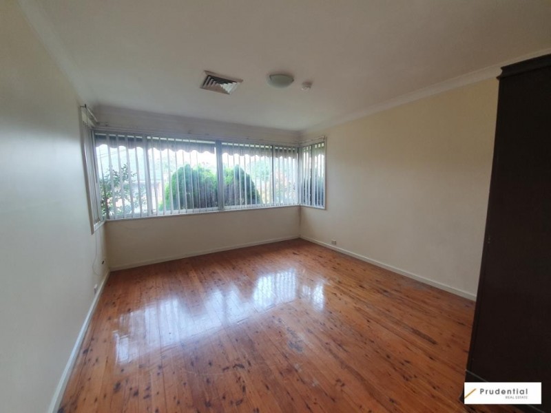 71 Renton Avenue, Moorebank NSW 2170