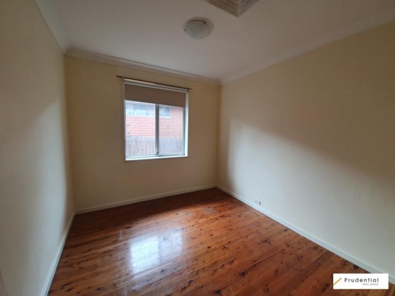 71 Renton Avenue, Moorebank NSW 2170