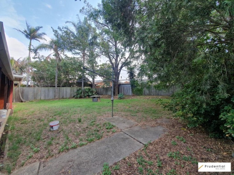 71 Renton Avenue, Moorebank NSW 2170