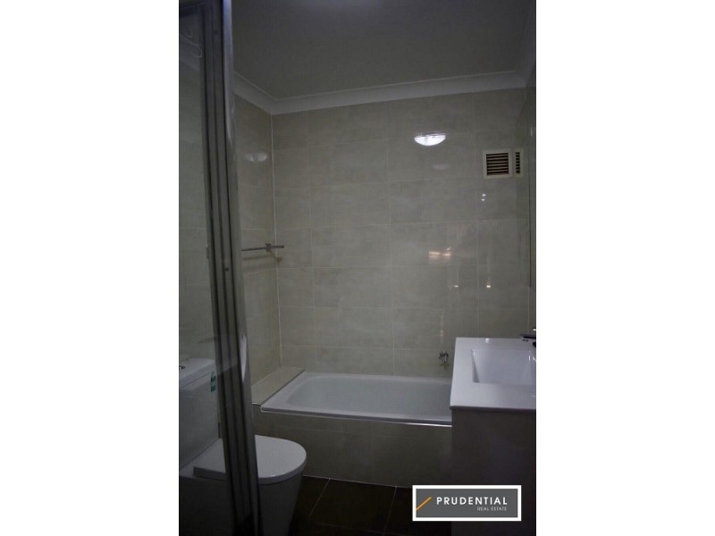 10/3 Riverpark Drive, Liverpool NSW 2170