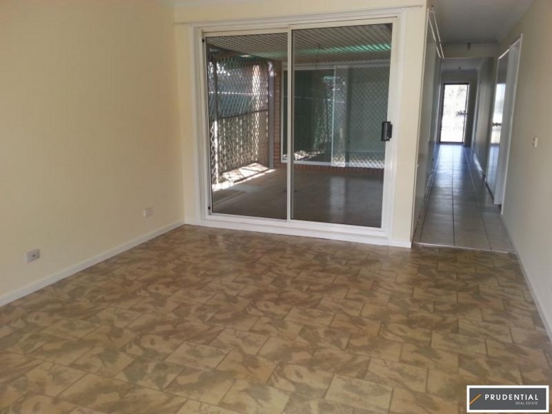 25 Sparrow Lane, Green Valley NSW 2168