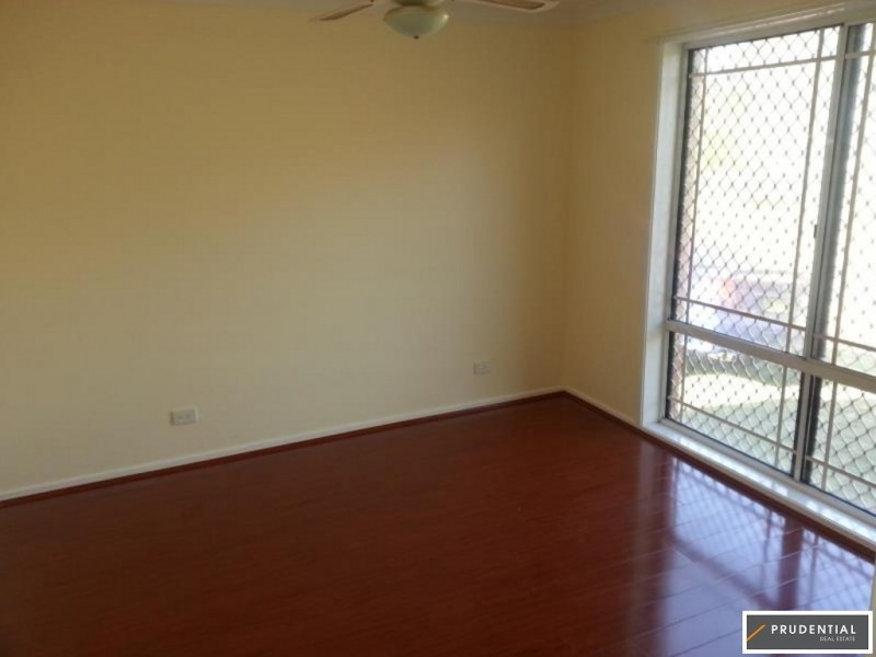 25 Sparrow Lane, Green Valley NSW 2168