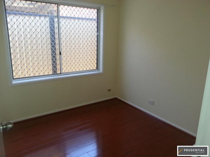 25 Sparrow Lane, Green Valley NSW 2168