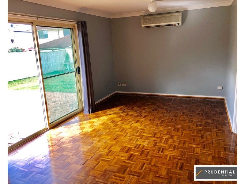 16 Triabunna Avenue, West Hoxton NSW 2171