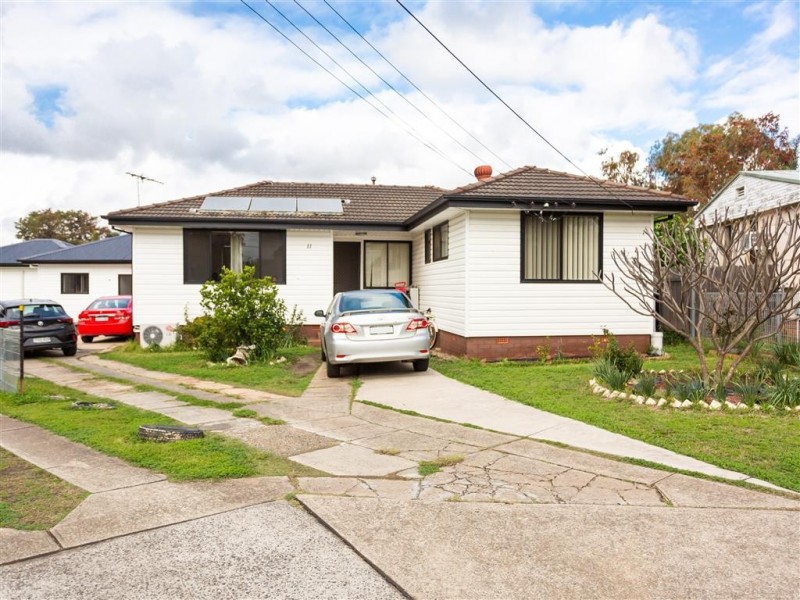 11 Tripp Street, Warwick Farm NSW 2170