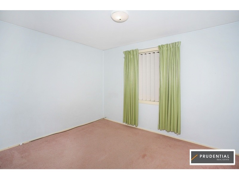 25 Weir Crescent, Lurnea NSW 2170