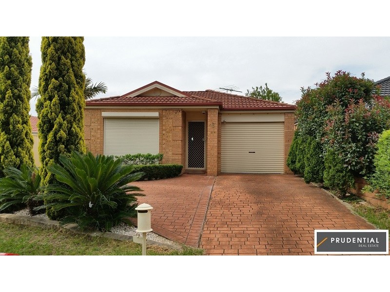 6 Natalie Close, Casula NSW 2170