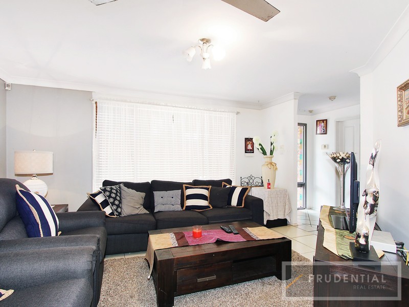 263 Whitford Road, Green Valley NSW 2168