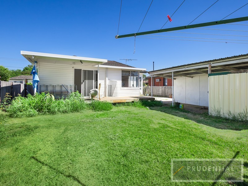 8 Coolaroo Crescent, Lurnea NSW 2170