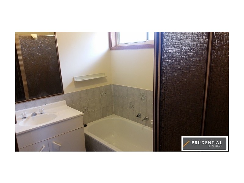 3 Day Place, Minto NSW 2566