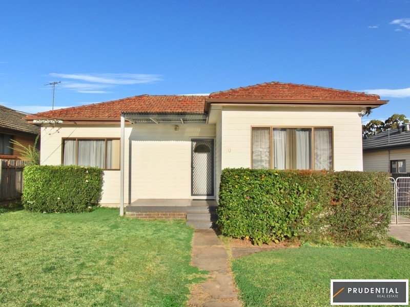 70 Coopers Avenue, Moorebank NSW 2170