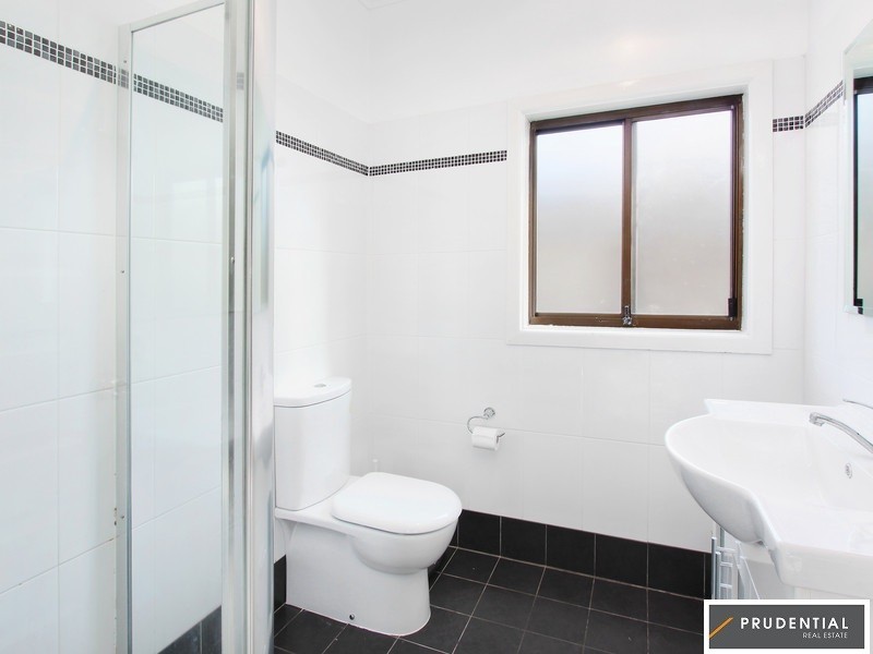 70 Coopers Avenue, Moorebank NSW 2170