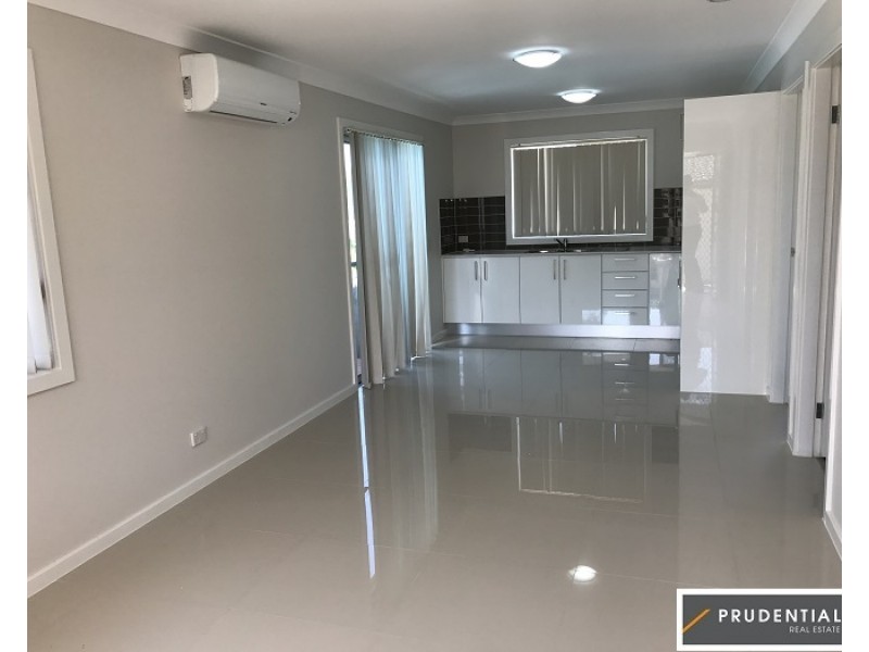 25A Weir Cres, Lurnea NSW 2170