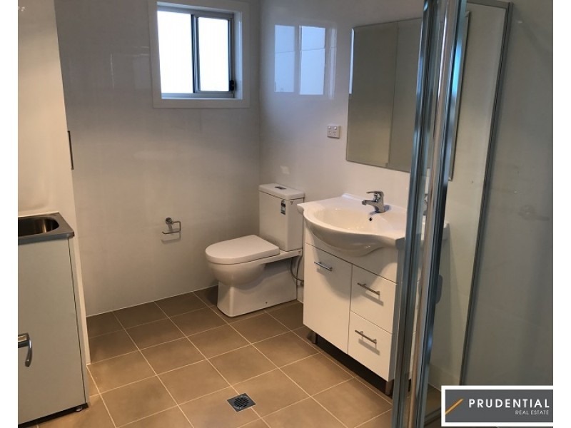 25A Weir Cres, Lurnea NSW 2170