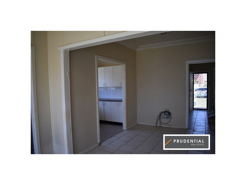 52 Maryvale Avenue, Liverpool NSW 2170