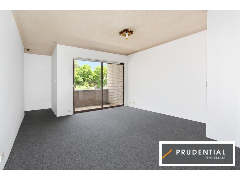 20/34 Remembrance Ave, Warwick Farm NSW 2170